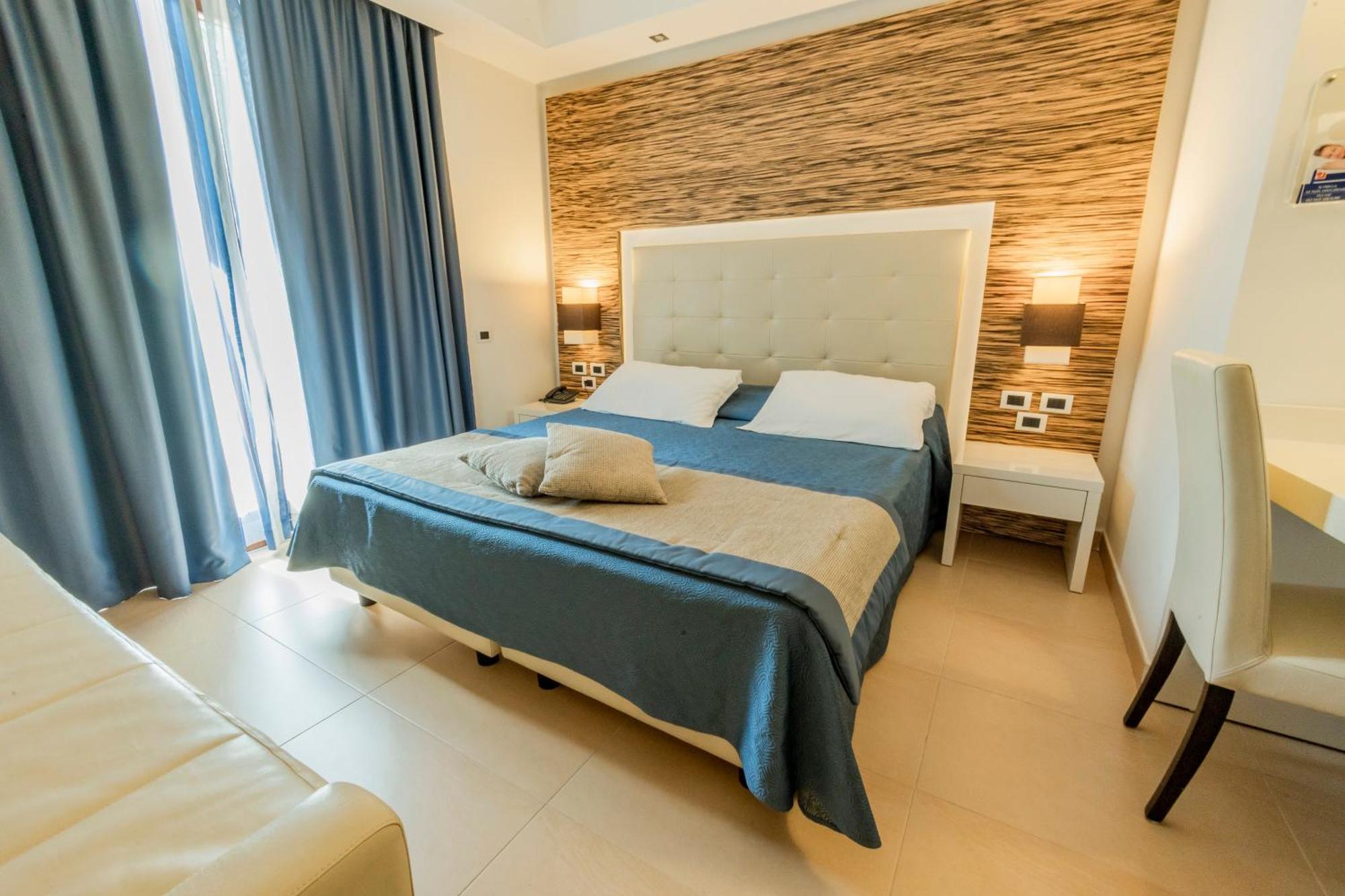 Prince Franklyn Hotel Santa Maria di Castellabate Exterior photo