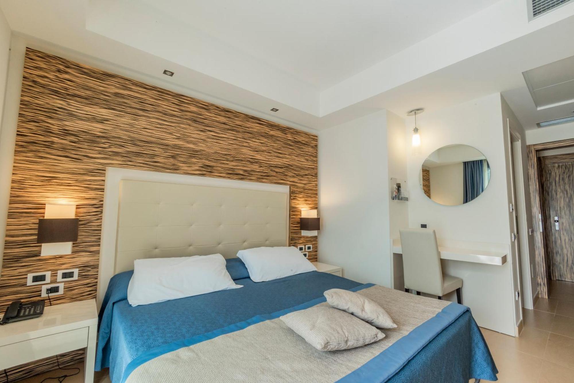 Prince Franklyn Hotel Santa Maria di Castellabate Exterior photo