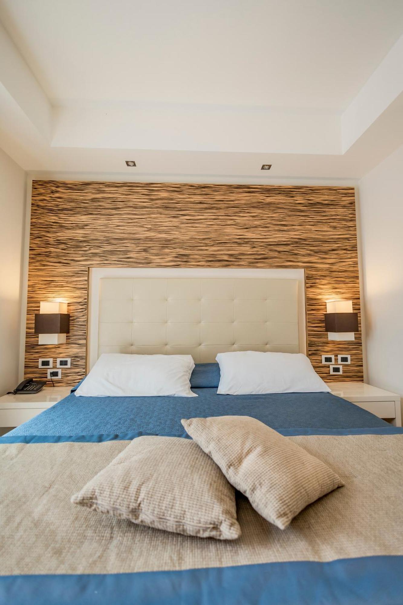 Prince Franklyn Hotel Santa Maria di Castellabate Exterior photo