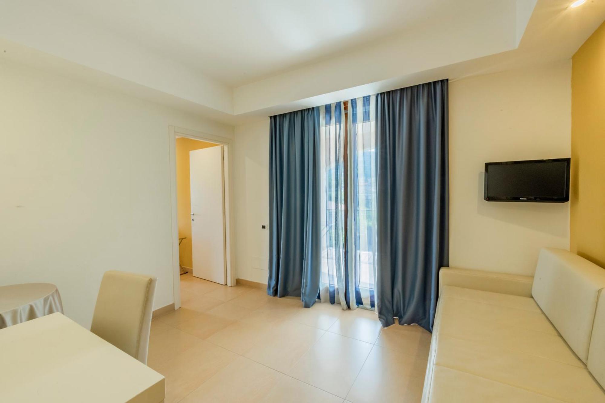 Prince Franklyn Hotel Santa Maria di Castellabate Exterior photo