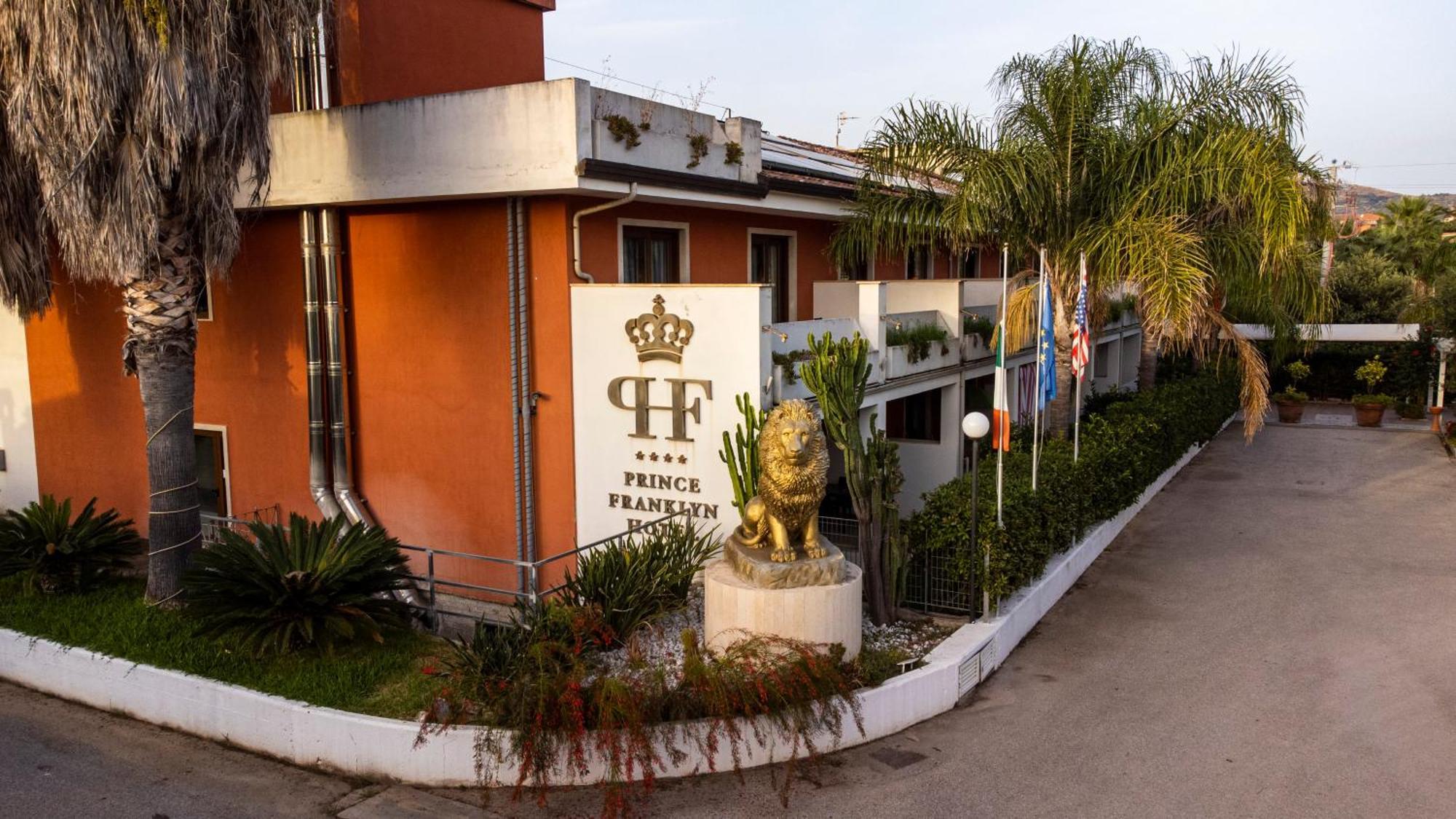 Prince Franklyn Hotel Santa Maria di Castellabate Exterior photo